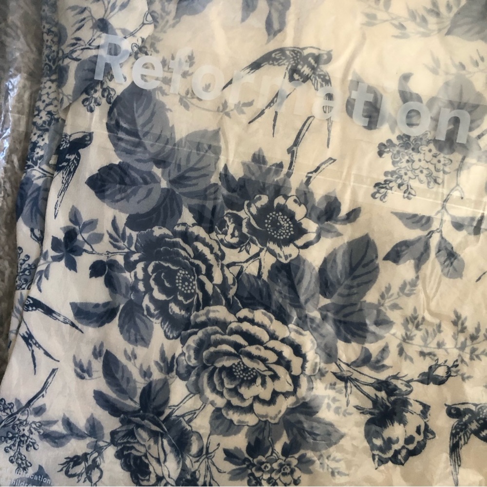 Reformation Rosi Dress - Pompadour - Picture 6 of 10